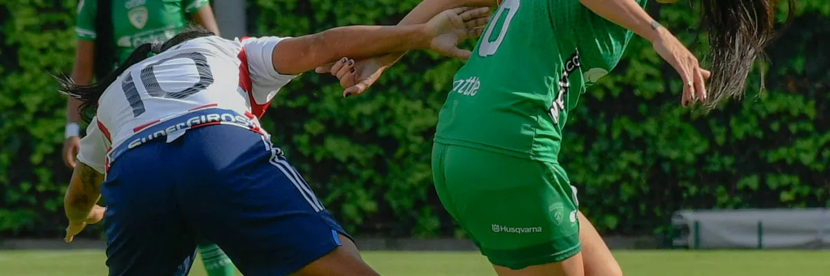 WOMEN'S FOOTBALL