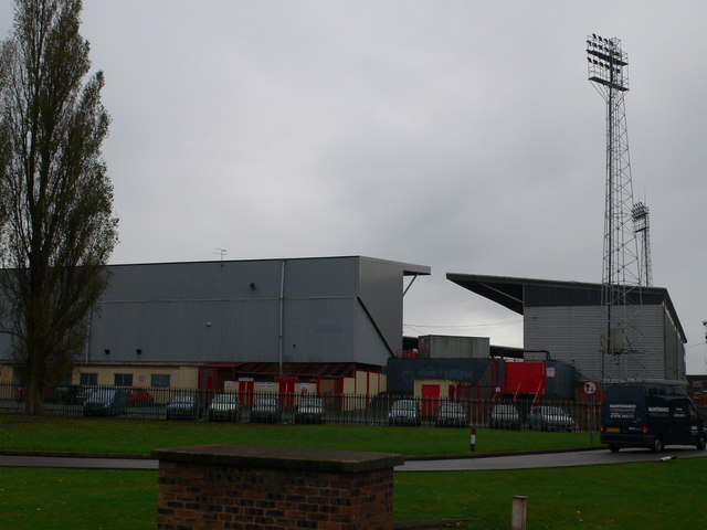 Racecourse Ground older view